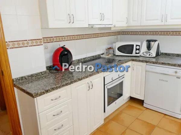 Chalet adosado en calle de Miraflor