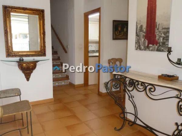 Chalet adosado en calle de Miraflor