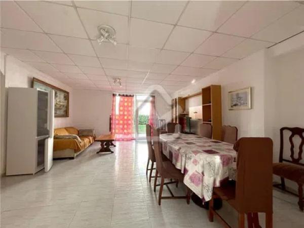 Piso en Barrio Les Bovetes-La Felicidad