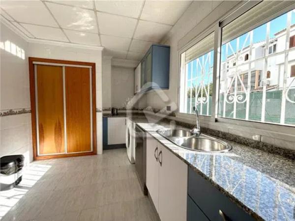 Piso en Barrio Les Bovetes-La Felicidad