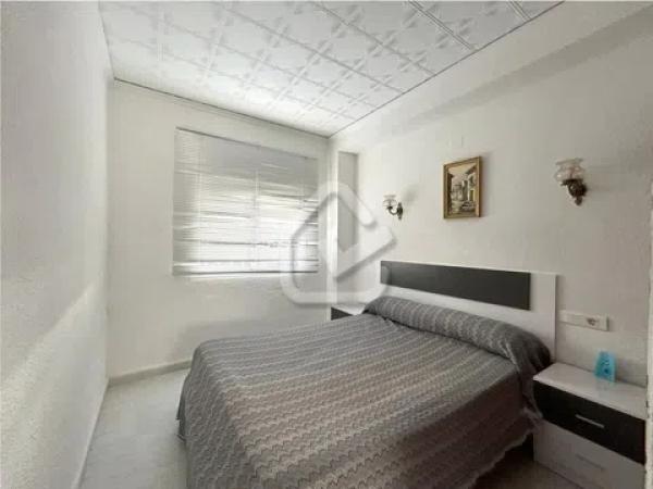 Piso en Barrio Les Bovetes-La Felicidad