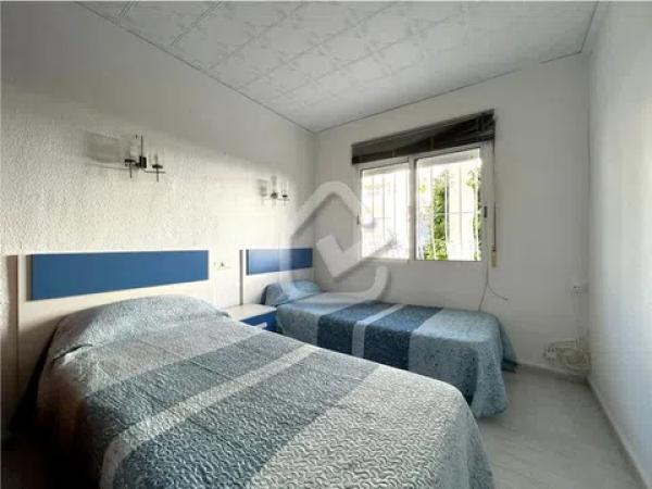 Piso en Barrio Les Bovetes-La Felicidad