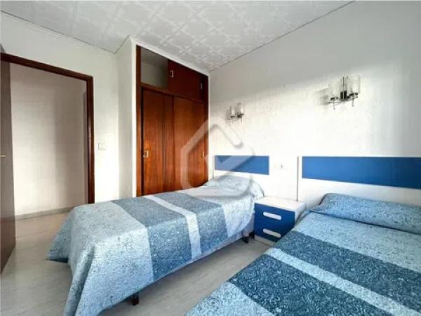 Piso en Barrio Les Bovetes-La Felicidad