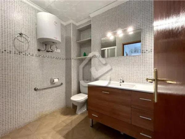 Piso en Barrio Les Bovetes-La Felicidad