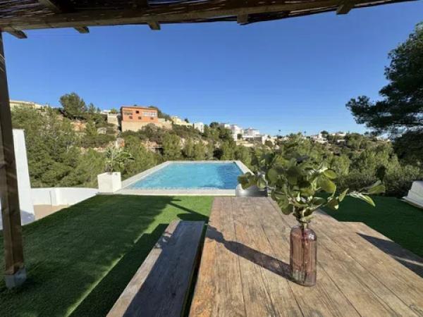 Casa independiente en calle Centaure