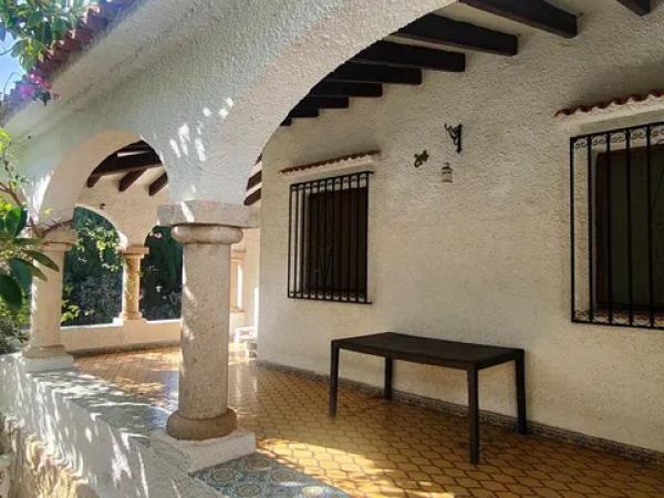 Chalet en Les Rotes/Las Rotas