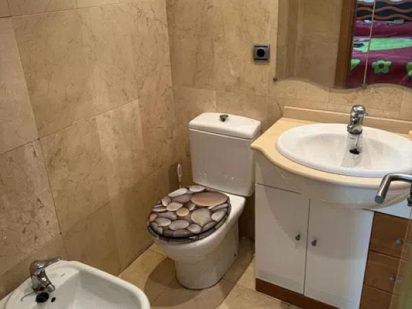 Piso en calle Turia, 4