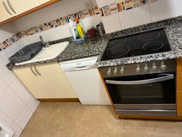 Piso en calle Turia, 4