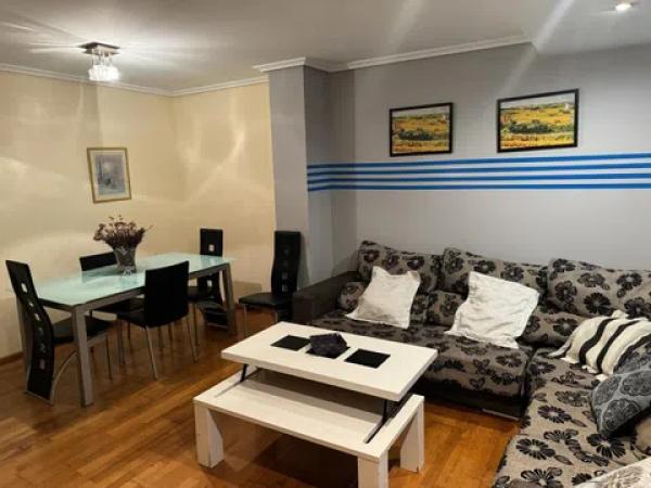 Piso en calle Turia, 4