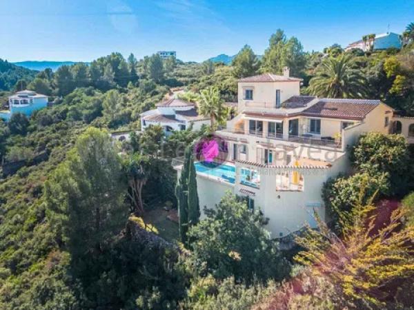 Casa independiente en calle el Ruiseñor