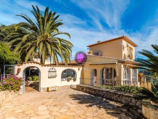 Casa independiente en calle el Ruiseñor