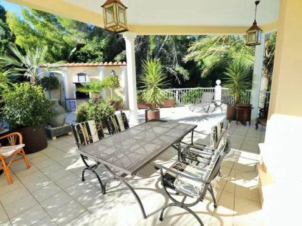 Casa independiente en calle Urbanización la Sella