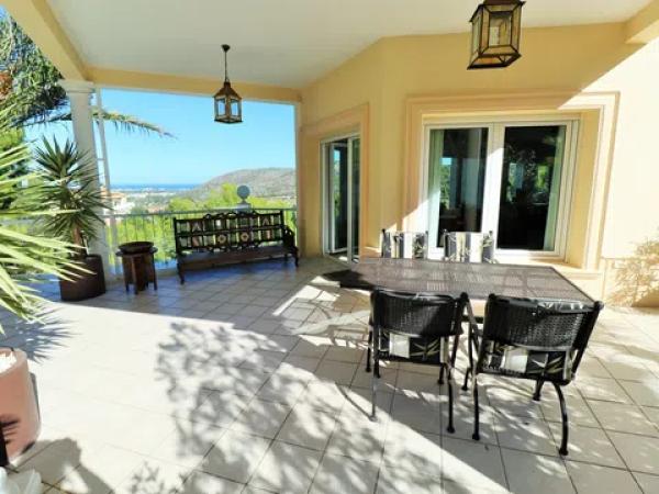 Casa independiente en calle Urbanización la Sella