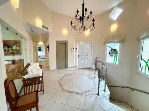 Casa independiente en calle Urbanización la Sella