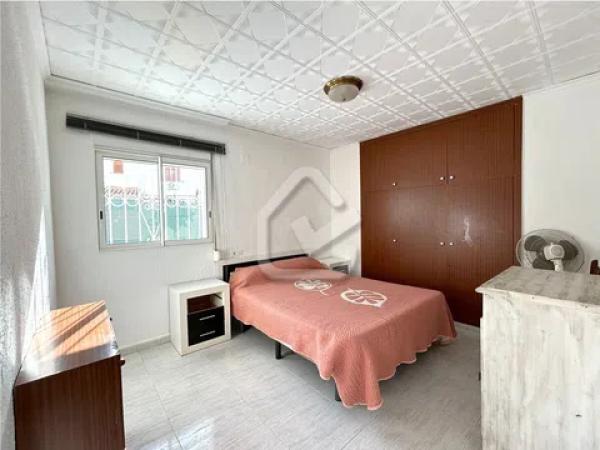 Piso en Barrio Les Bassetes-El Marjal