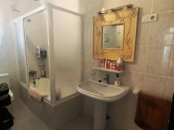 Casa independiente en calle Llac Leman