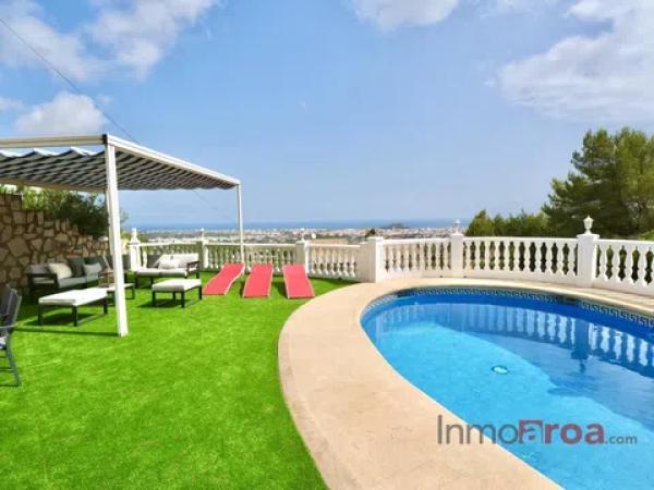 Casa independiente en calle de Learco