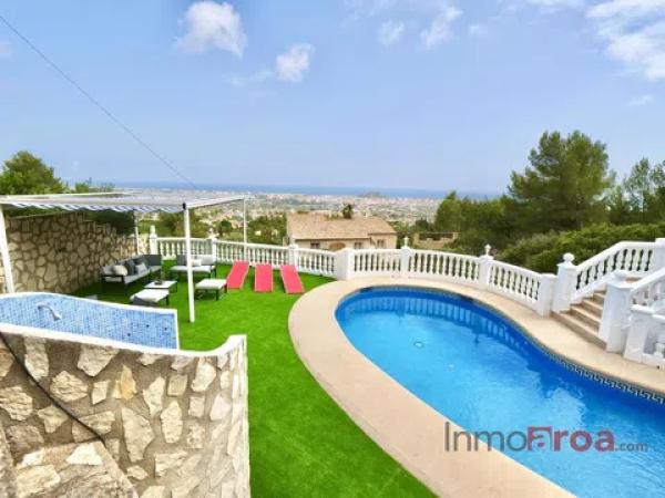 Casa independiente en calle de Learco