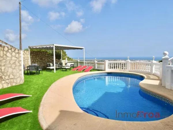 Casa independiente en calle de Learco