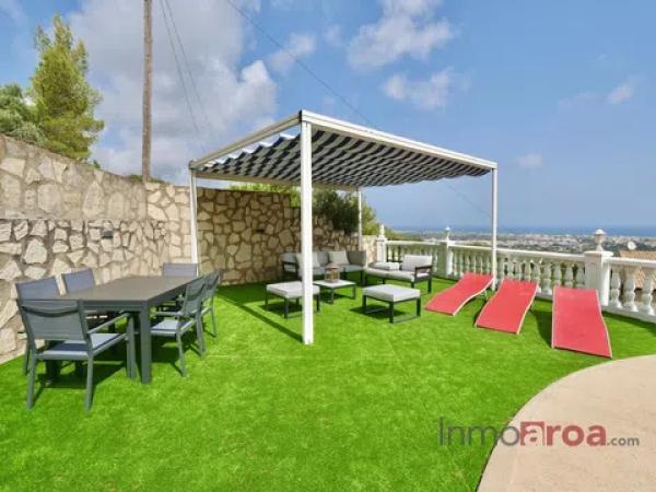 Casa independiente en calle de Learco