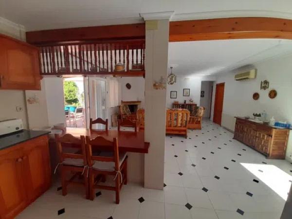 Casa independiente en camino de les Alquerias