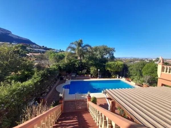 Casa independiente en camino de les Alquerias