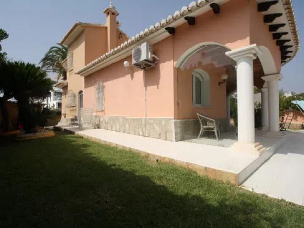 Casa independiente en calle Riu Ebron s/n