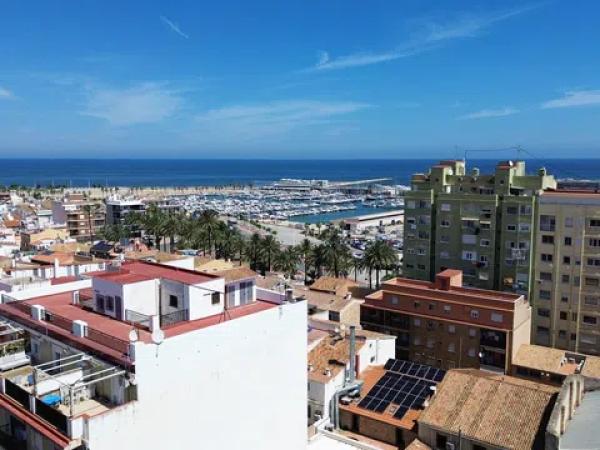 Casa independiente en calle del Temple de Sant Telm