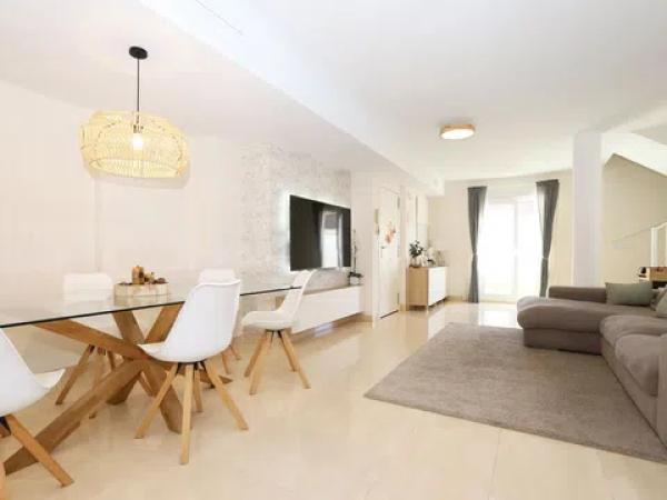 Dúplex en calle Túria, 12