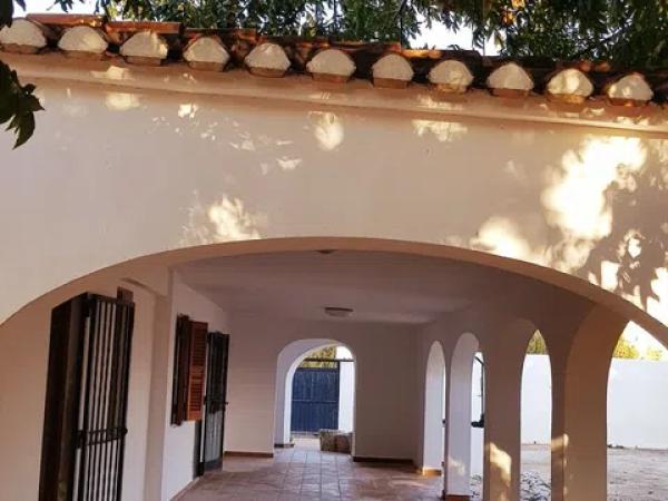 Casa independiente en camino la Marjal, 2