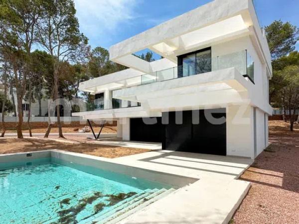 Casa independiente en calle Terra