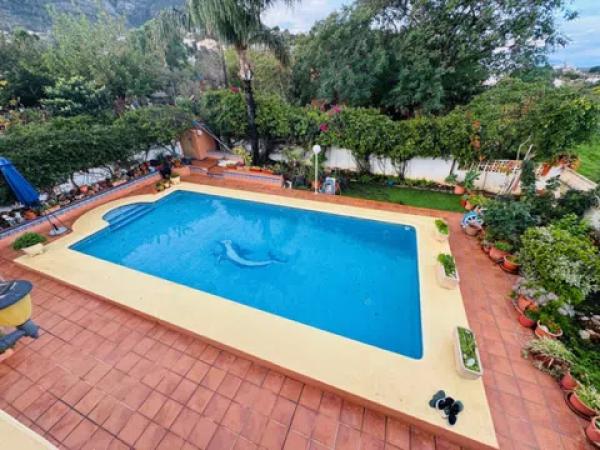 Casa independiente en calle Arròs