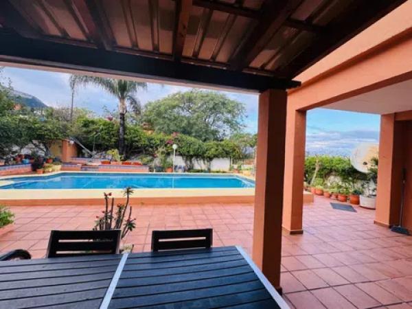 Casa independiente en calle Arròs