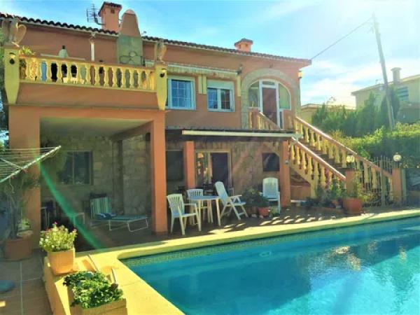 Casa independiente en Arros