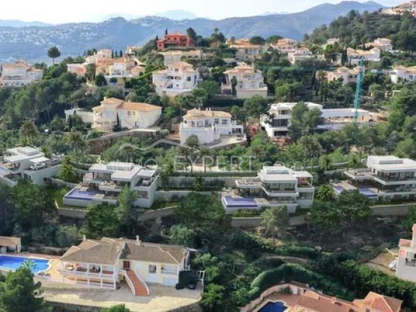 Casa independiente en Urb. la Sella