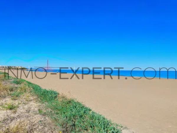 Ático en carretera de las Marinas