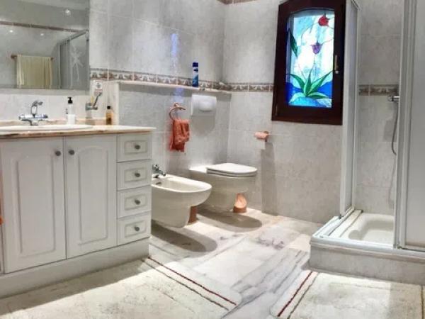 Casa independiente en calle Maia