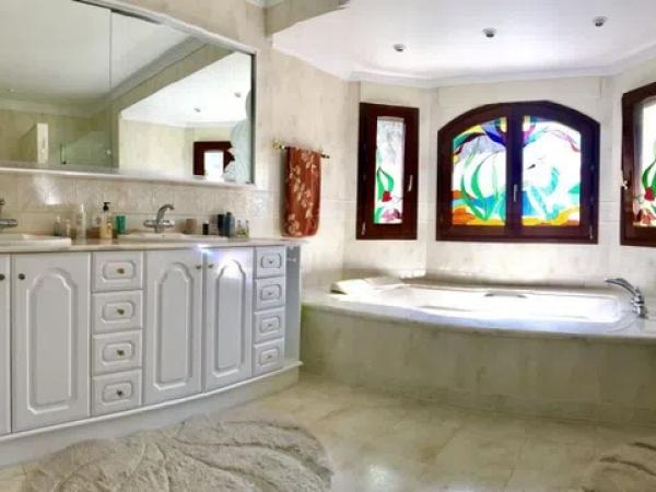 Casa independiente en calle Maia