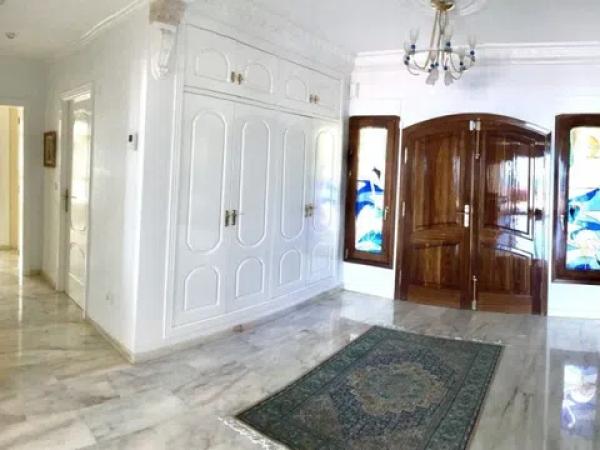 Casa independiente en calle Maia