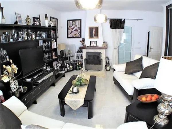 Casa independiente en calle Maia, 114