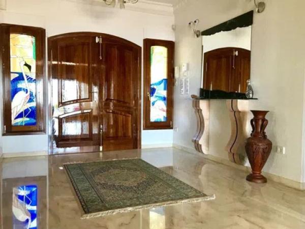 Casa independiente en calle Maia