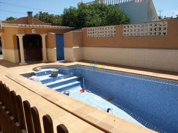 Casa independiente en camino Corral de Calafat