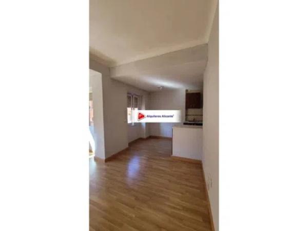 Piso en Barrio Carolinas Altas