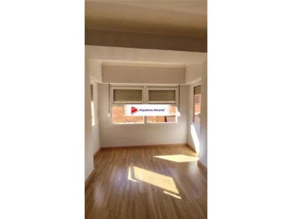 Piso en Barrio Carolinas Altas