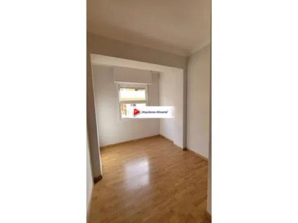 Piso en Barrio Carolinas Altas