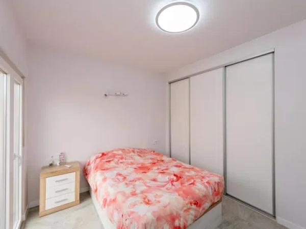 Piso en calle Francisco Carratalá Cernuda