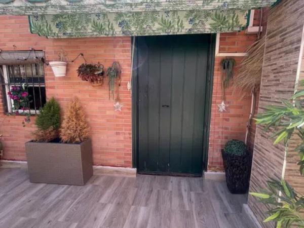 Piso en calle Jaime Segarra