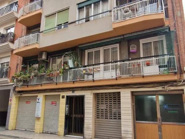 Piso en calle Montero Ríos, 39