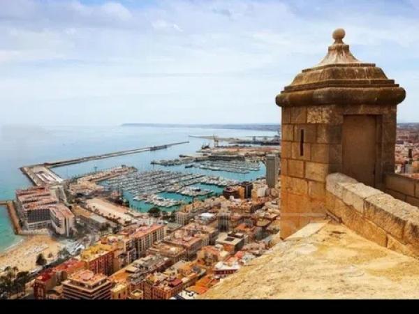 Piso en Barrio Campoamor