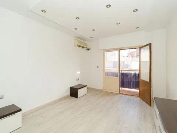 Piso en calle Montero Ríos